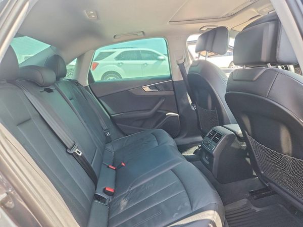2017 AUDI A4 quattro Premium