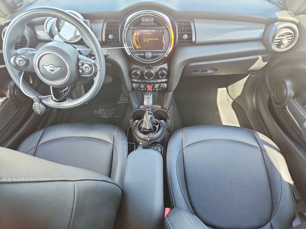 2016 MINI COOPER