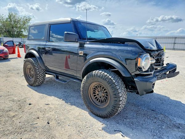 2025 FORD BRONCO Base