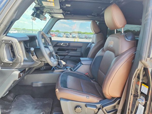 2025 FORD BRONCO Base