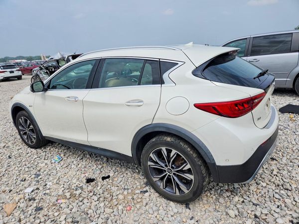 2017 INFINITI QX30
