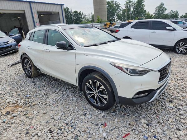 2017 INFINITI QX30