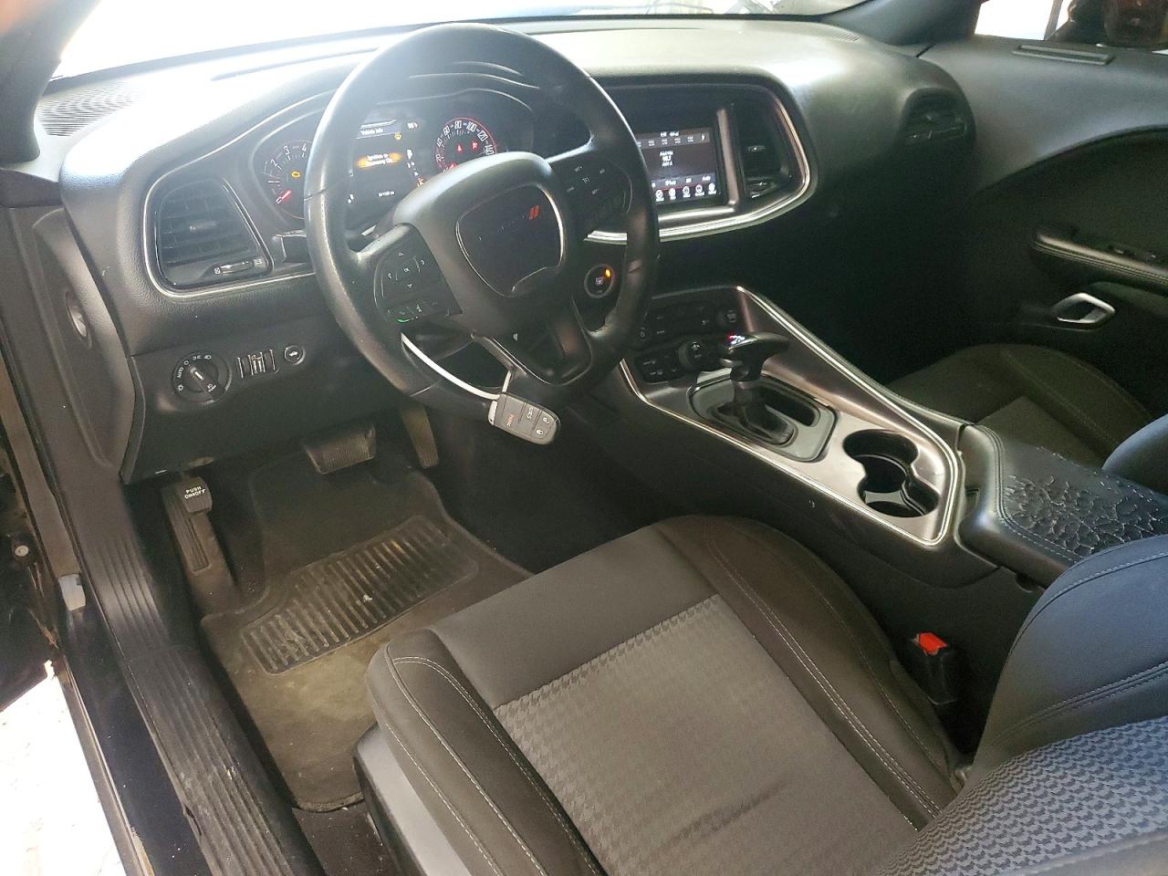 2018 DODGE CHALLENGER SXT