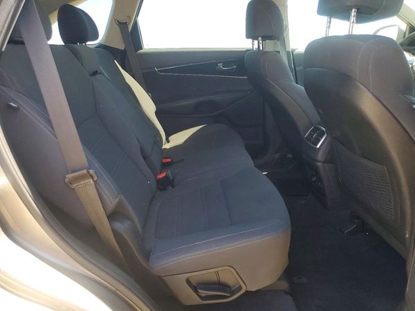 2017 KIA SORENTO