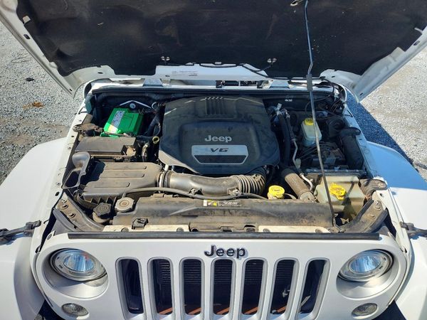 2017 JEEP WRANGLER UNLIMITED SAHARA 4X4