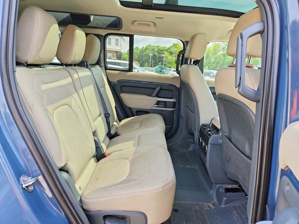 2023 LAND ROVER DEFENDER 110 SE