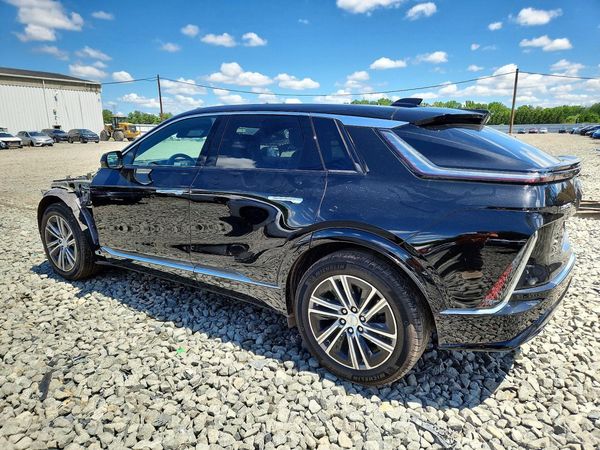 2025 CADILLAC LYRIQ Luxury 1