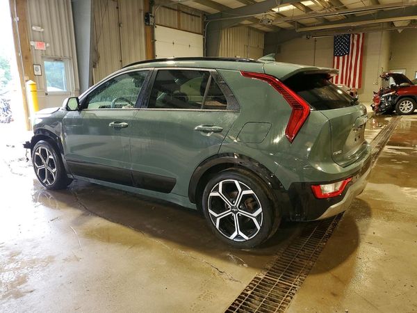 2023 KIA NIRO