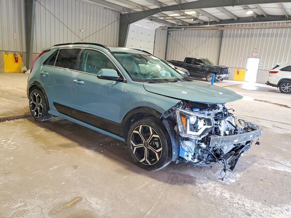 2023 KIA NIRO