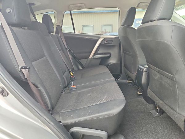 2018 TOYOTA RAV4 LE