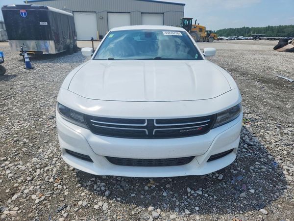2016 DODGE CHARGER SE