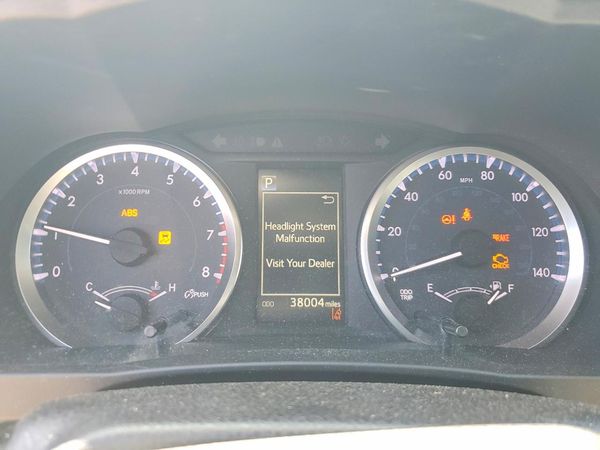 2017 TOYOTA HIGHLANDER LE/LE Plus