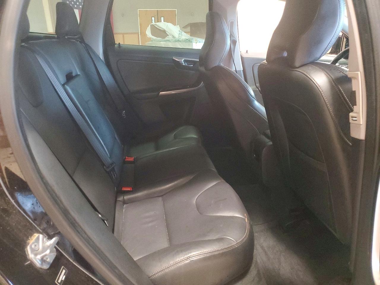 2017 VOLVO XC60 Dynamic