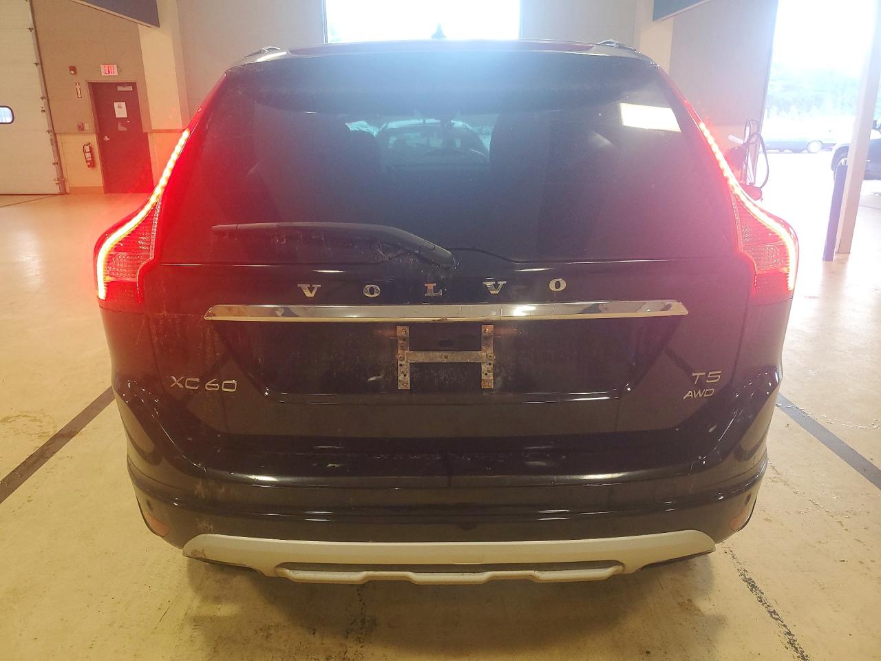 2017 VOLVO XC60 Dynamic