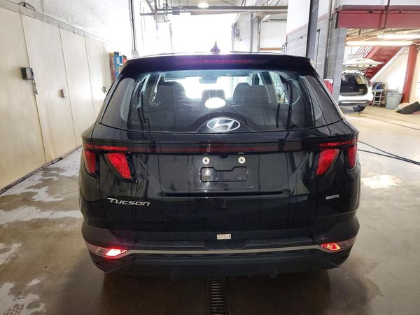 2024 HYUNDAI TUCSON SE