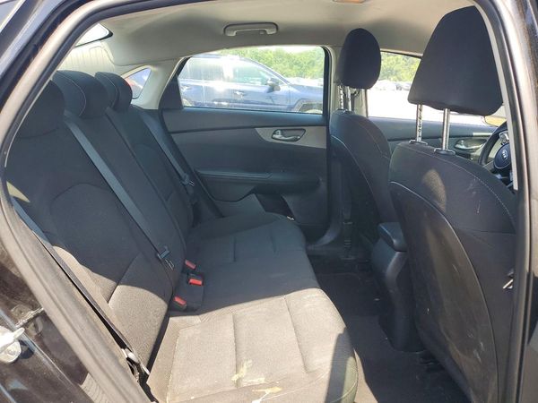 2021 KIA FORTE