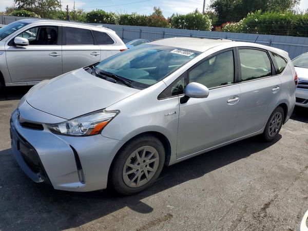 2016 TOYOTA PRIUS