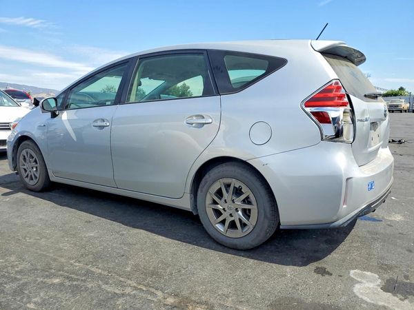 2016 TOYOTA PRIUS