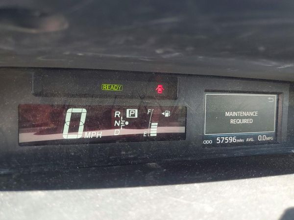 2016 TOYOTA PRIUS