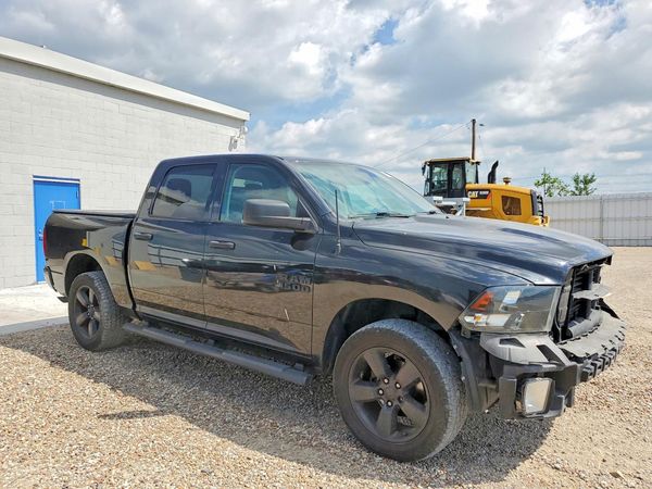 2016 RAM 1500 ST