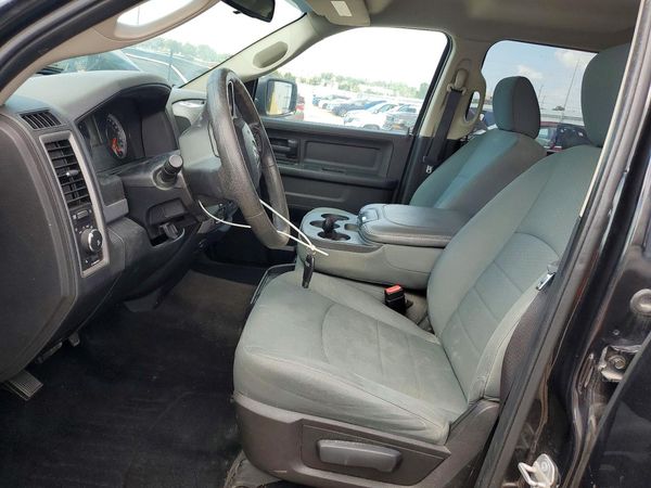 2016 RAM 1500 ST