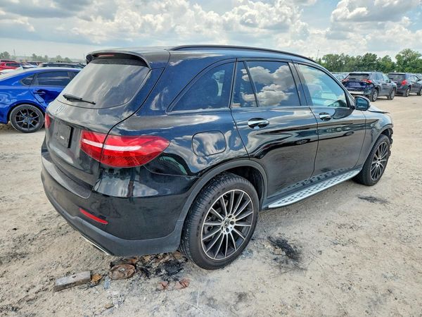 2019 MERCEDES-BENZ GLC