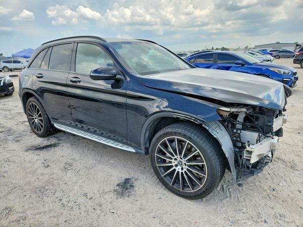 2019 MERCEDES-BENZ GLC