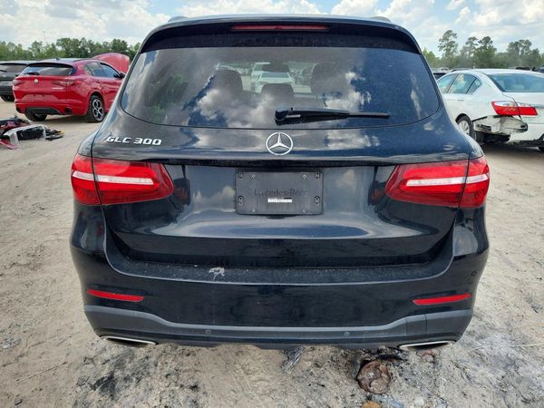 2019 MERCEDES-BENZ GLC