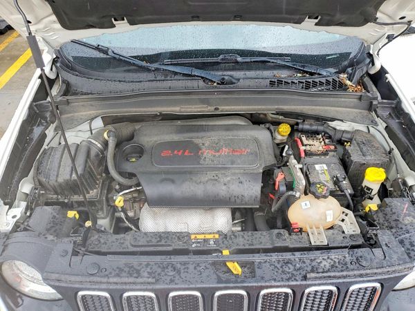 2018 JEEP RENEGADE LATITUDE 4X4