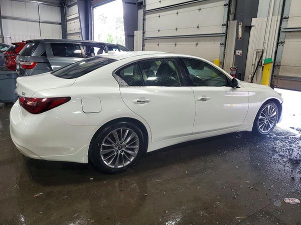 2018 INFINITI Q50