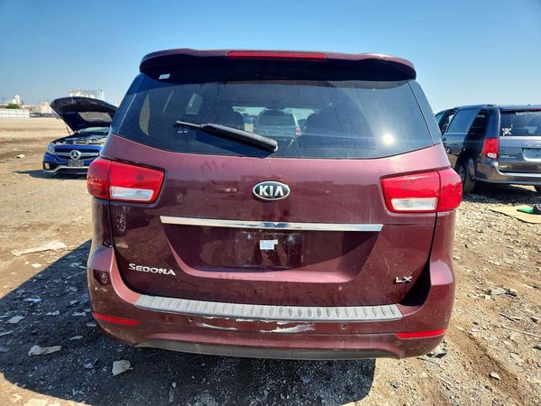 2016 KIA SEDONA LX - Middle-low