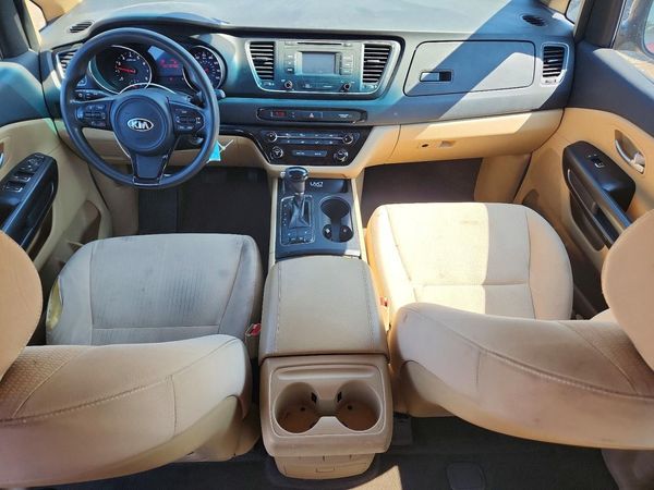 2016 KIA SEDONA LX - Middle-low