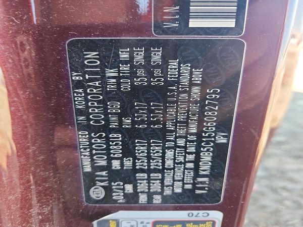 2016 KIA SEDONA LX - Middle-low