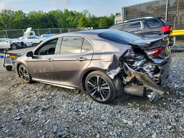 2018 TOYOTA CAMRY XSE