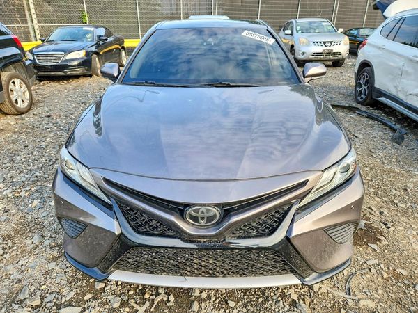 2018 TOYOTA CAMRY XSE