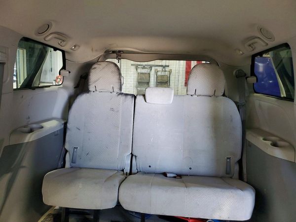 2014 TOYOTA SIENNA