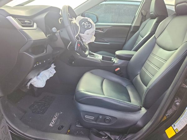 2024 TOYOTA RAV4 XLE Premium — DENT
