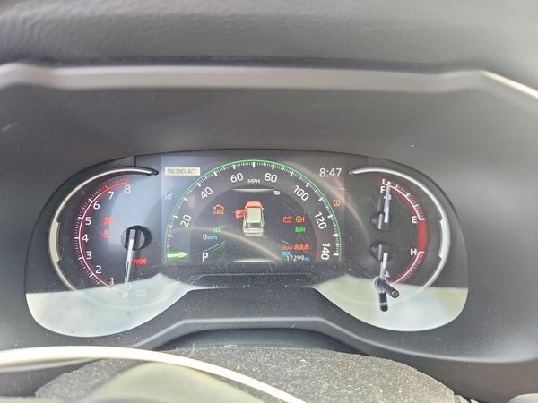 2024 TOYOTA RAV4 XLE Premium — ODOM