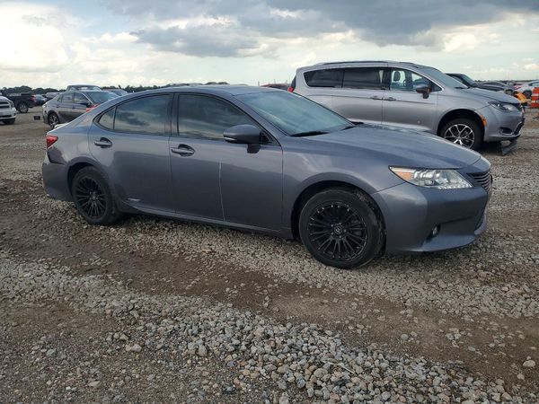 2015 LEXUS ES 300h