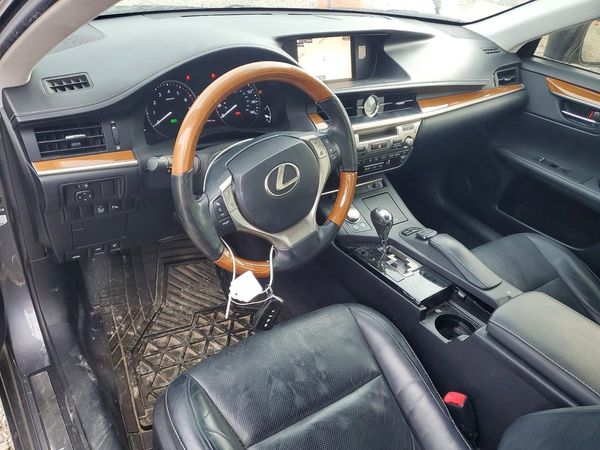 2015 LEXUS ES 300h