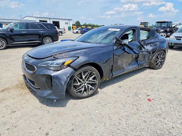 2023 KIA STINGER GT-Line