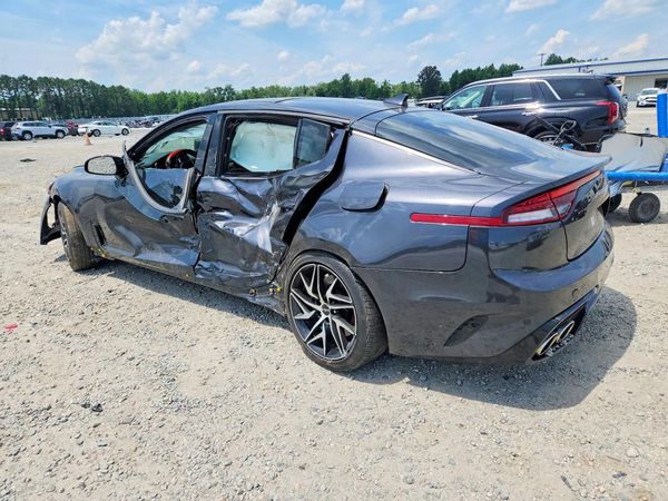 2023 KIA STINGER GT-Line