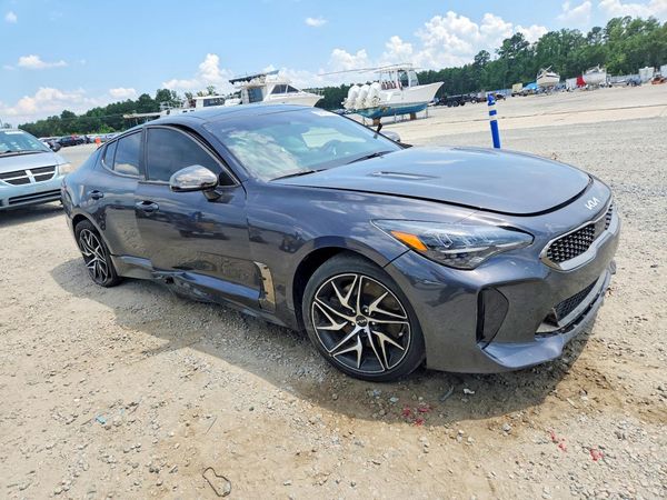 2023 KIA STINGER GT-Line