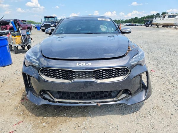 2023 KIA STINGER GT-Line