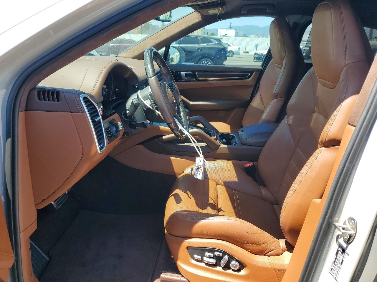 2021 PORSCHE CAYENNE GTS Coupe