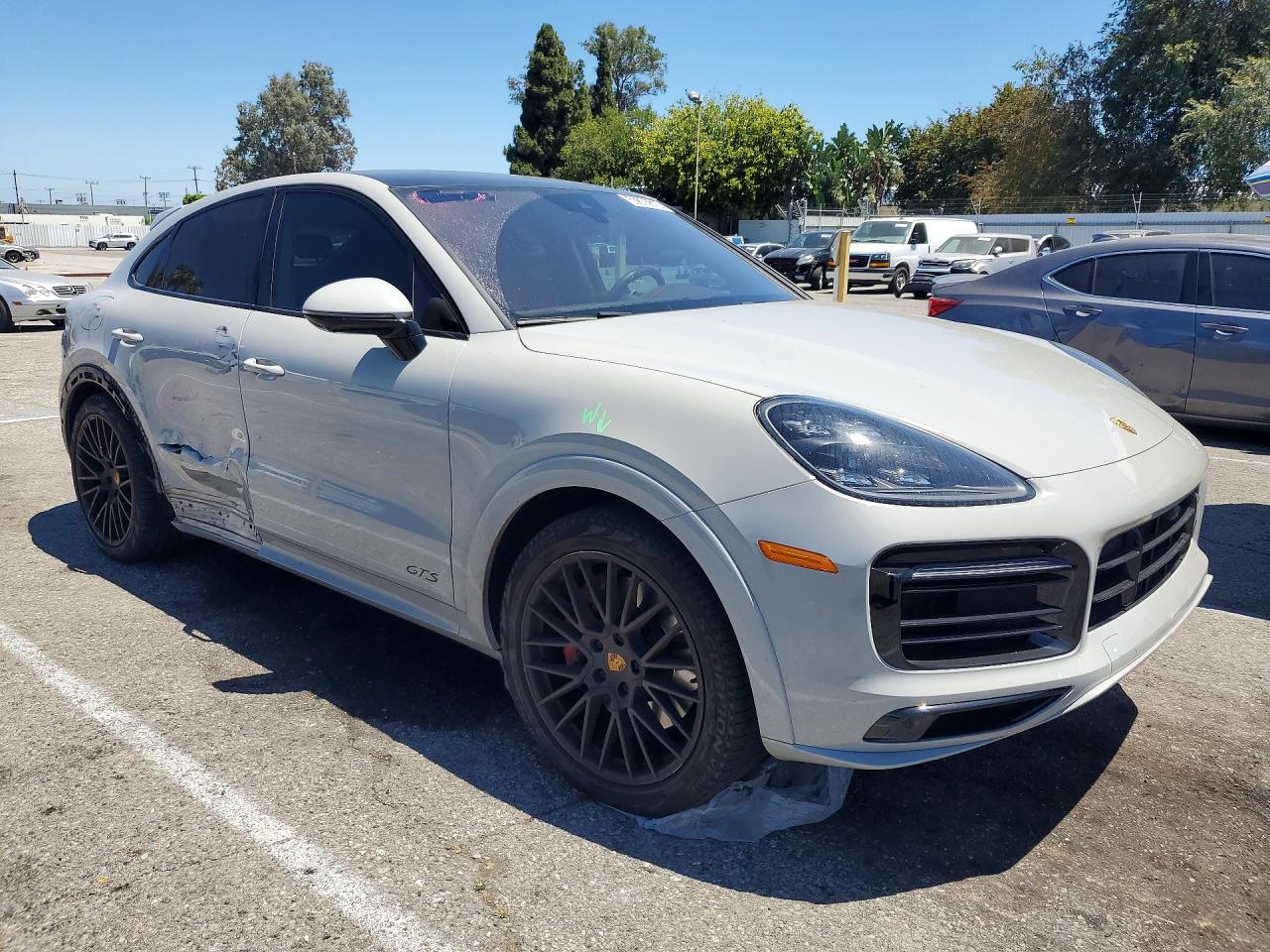 2021 PORSCHE CAYENNE GTS Coupe
