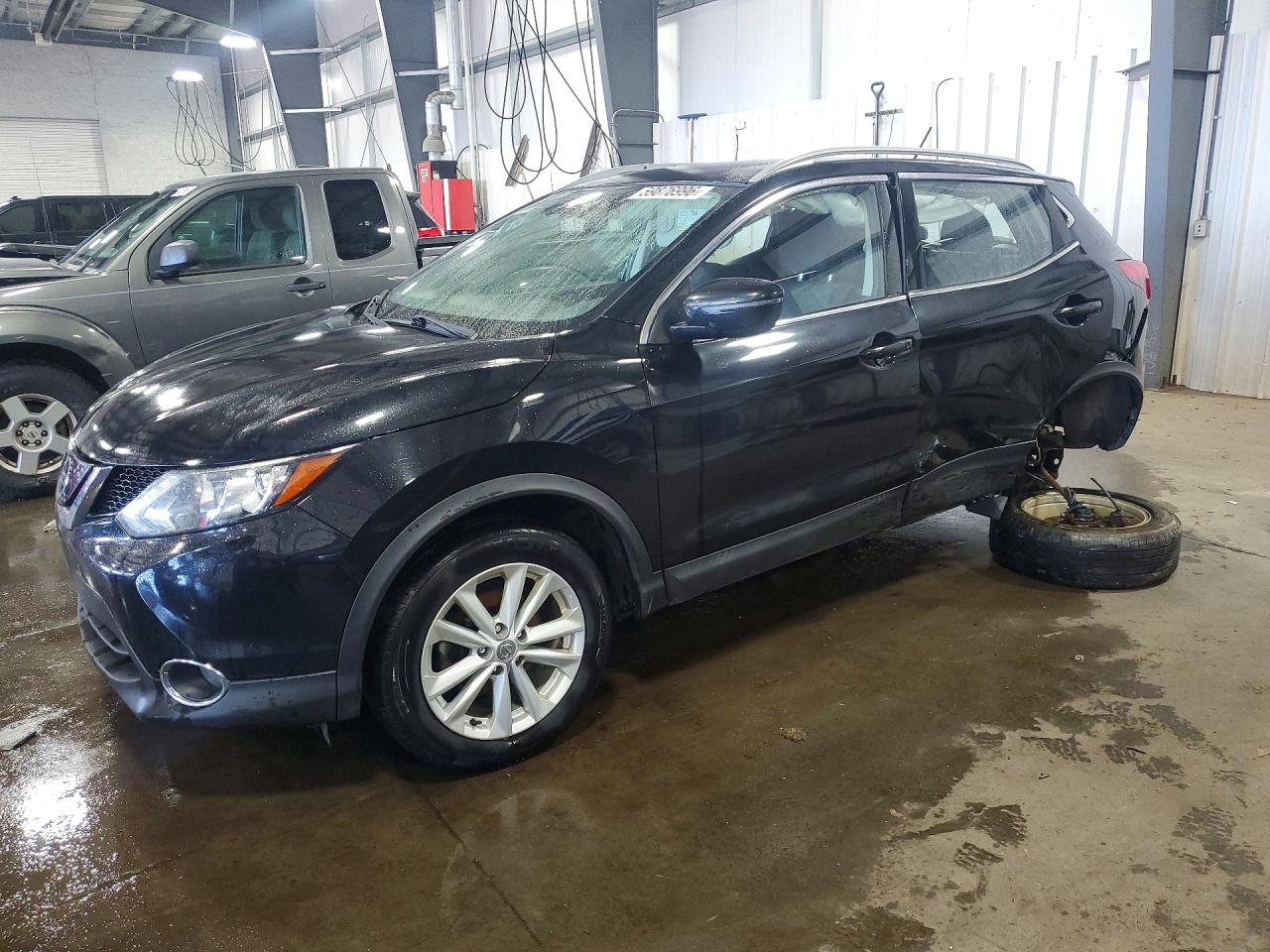 2018 NISSAN ROGUE — Front 3/4