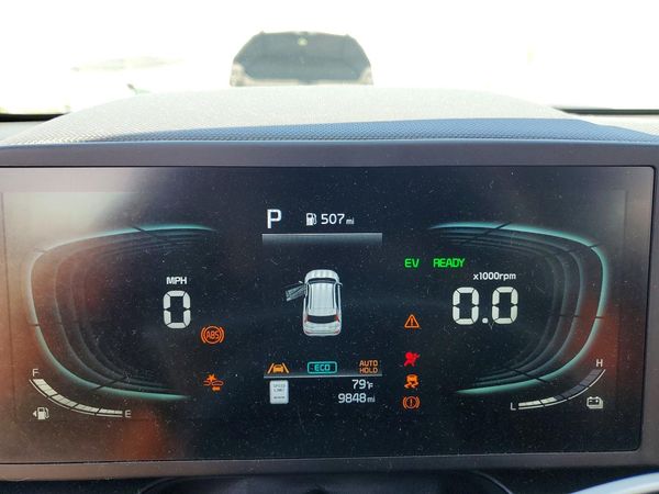 2025 KIA NIRO LX