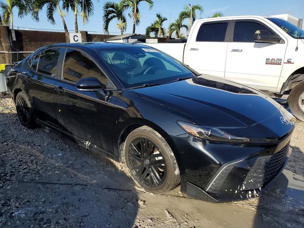 2025 TOYOTA CAMRY