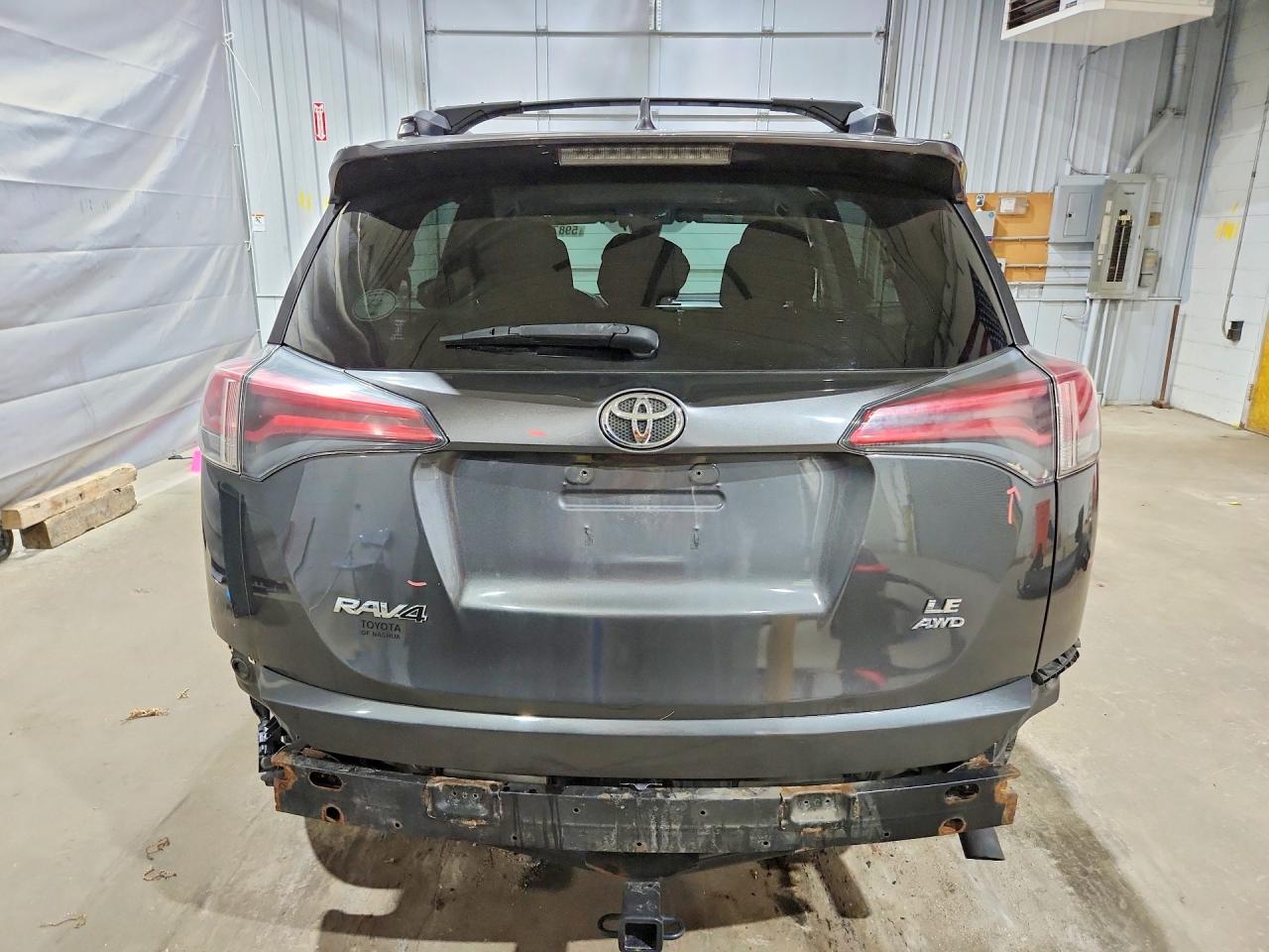 2017 TOYOTA RAV4 LE